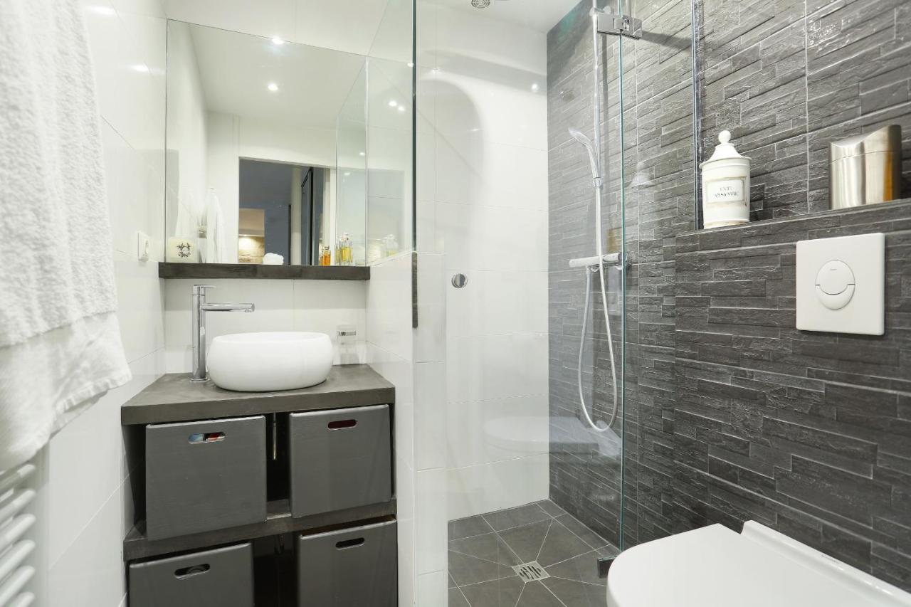Apartment Champs Elysees By Studio Prestige Paris Eksteriør bilde